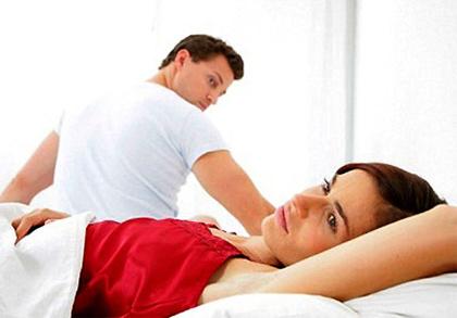 Chồng hèn, an phận với mức thu nhập 4 triệu đồng làm khổ vợ khổ con.