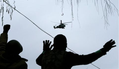 Ngày 13-04, trực thăng quân sự Ukraine đã quần thảo trên bầu trợi thành phố Slavyansk 