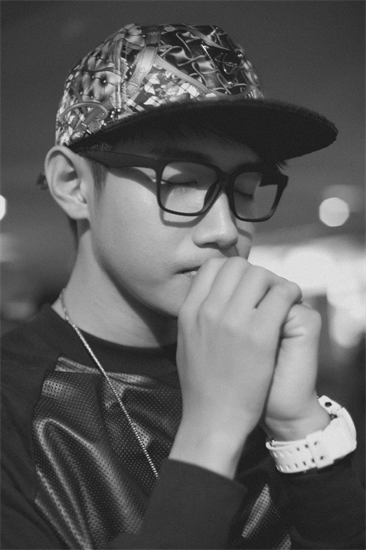 Nghệ sỹ Việt đồng loạt cầu nguyện cho trẻ em bị bệnh tim