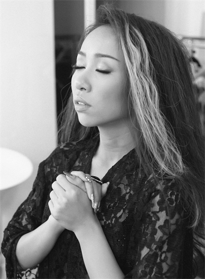 Nghệ sỹ Việt đồng loạt cầu nguyện cho trẻ em bị bệnh tim