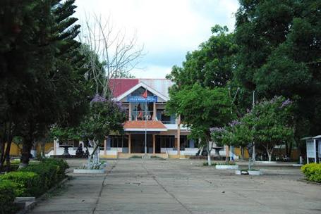 Trường THPT Phan Đình Phùng (xã Ea Kly, huyện Krông Pắk, Đắk Lắk) - nơi hàng chục học sinh không được làm bài kiểm tra vì chưa nộp tiền học thêm.