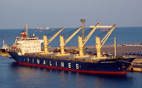 Vinalines đã kiến nghị loại 5 con tàu gồm Vinalines Global, Vinalines Ocean, Vinalines Sky, Vinalines Trader và Vinalines Ruby khỏi danh mục tài sản xác định giá trị doanh nghiệp