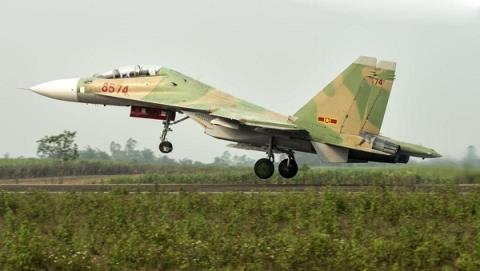 Có thể không bao lâu nữa, Nga sẽ tạo ra một trung tâm dịch vụ bảo hành, bảo dưỡng và sửa chữa dòng máy bay Sukhoi Su-27 và Su-30 ngay tại Việt Nam. Qua đó góp phần nâng cao đáng kể khả năng sẵn sàng chiến đấu cho lực lượng không quân để bảo vệ bầu trời tổ quốc.