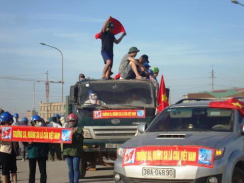 Công nhân biểu tình tại KCN Formosa