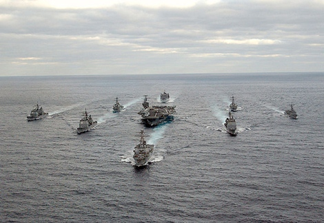 Trên mặt trận châu Á-Thái Bình Dương, việc Trung Quốc đang gây sự với các nước xung quanh và làm rối trật tự luật pháp được tế được coi là cơ hội để chính sách xoay trục của Mỹ diễn ra nhanh chóng hơn. Tính đến nay đã có 51 trong 289 tàu của hải quân Mỹ đang được triển khai đến châu Á-Thái Bình Dương và số tàu này sẽ tăng lên 58 chiếc vào năm 2015 và 67 chiếc vào năm 2020.