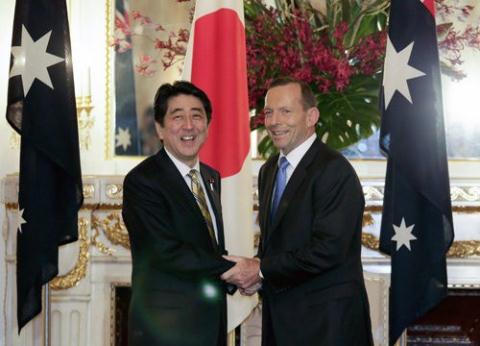 Thủ tướng Nhật Bản Shinzo Abe và Thủ tướng Australia Tony Abbott