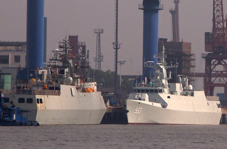 Để tiêu diệt mục tiêu ngầm, Type-056 được trang bị 2 bệ phóng ngư lôi dẫn hướng có khả năng tấn công chính xác các tàu ngầm của đối phương. Mỗi bệ phóng bao gồm 3 ống phóng. Ngoài ra Type-056 có thể mang theo trực thăng chống ngầm Ka-28, đây là một trong những loại trực thăng săn ngầm hiện đại nhất thế giới hiện nay. Để tiêu diệt mục tiêu ngầm, Type-056 được trang bị 2 bệ phóng ngư lôi dẫn hướng có khả năng tấn công chính xác các tàu ngầm của đối phương. Mỗi bệ phóng bao gồm 3 ống phóng. Ngoài ra Type-056 có thể mang theo trực thăng chống ngầm Ka-28, đây là một trong những loại trực thăng săn ngầm hiện đại nhất thế giới hiện nay.