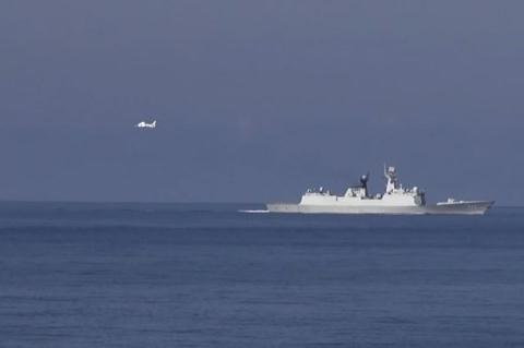 Máy bay và tàu Trung Quốc ở khu vực Hoàng Sa 
