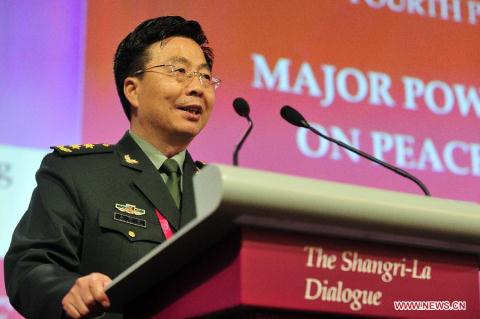 Trung tướng Vương Quán Trung, Phó Tổng Tham mưu trưởng quân đội Trung Quốc phát biểu tại Đối thoại Shangri-La 13.
