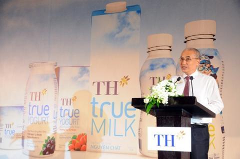 Ông Ngô Minh Hải - Tổng Giám Đốc Công ty Cổ phần Chuỗi Thực phẩm TH phát biểu tại buổi lễ