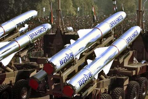 Tên lửa hành trình siêu thanh BrahMos - niềm tự hào của ngành công nghiệp quốc phòng Ấn Độ, dù có nhiều yếu tố là công nghệ của Nga