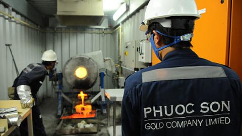 Nếu doanh nghiệp làm ăn hiệu quả nhưng cố ý không hợp tác thì cần thiết phải xem xét, đối chiếu với luật hiện hành nếu không đúng luật phải thu hồi giấy phép.