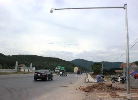 Hai camera vừa được lắp đặt tại trạm cân lưu động số 15, xã Diễn An, huyện Diễn Châu.