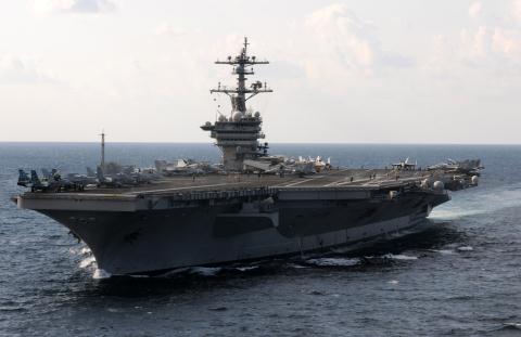 Tàu sân bay USS Carl Vinson 