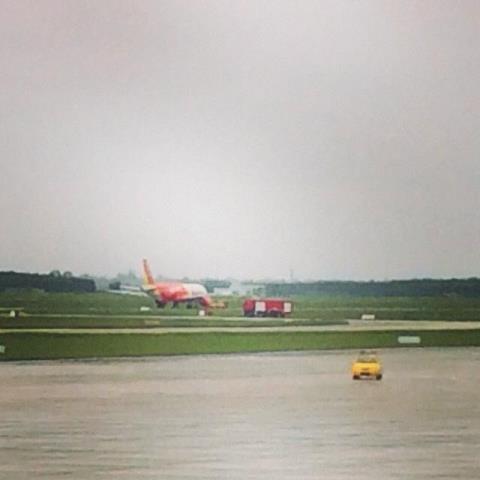 Chuyến bay VietJet Air 8667 phải hạ cánh khẩn cấp do sự cố kỹ thuật trưa 1/9.