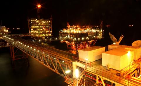 Liên doanh Việt - Nga (Vietsovpetro), niềm tự hào về hợp tác dầu khí giữa Việt Nam và Liên bang Nga.