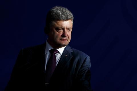 Liệu còn cửa thoát nào cho tương lai của ông Poroshenko?