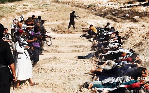 Phiến quân IS chuẩn bị xả súng hành quyết hàng loạt lính Iraq