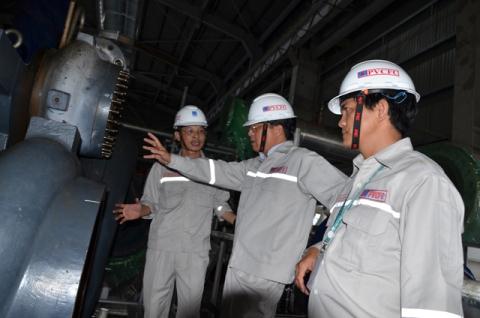 Tổng giám đốc Bùi Minh Tiến kiểm tra công tác bảo dưỡng nhà máy