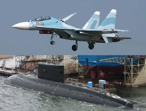 Tàu ngầm Kilo và máy bay Su-30MK2 là một trong những vũ khí được Việt Nam đầu tư với mục đích giữ biển