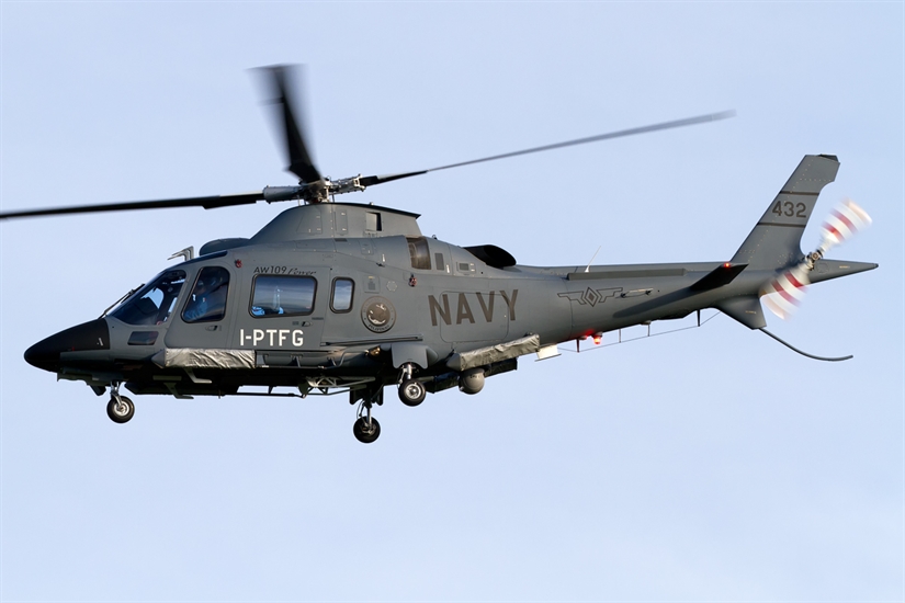 Philippines cũng mua mới 2 máy bay trực thăng. Tháng 2/2014, Philippines đã đặt mua 2 máy bay trực thăng AW-109 phiên bản hải quân. Những máy bay trực thăng này sẽ trang bị máy phóng tên lửa và 2 khẩu súng máy Caliber 12,7 mm. AW-109 còn có thể mang theo tới 8 quả tên lửa Tow hoặc Hellfire. Philippines cũng mua mới 2 máy bay trực thăng. Tháng 2/2014, Philippines đã đặt mua 2 máy bay trực thăng AW-109 phiên bản hải quân. Những máy bay trực thăng này sẽ trang bị máy phóng tên lửa và 2 khẩu súng máy Caliber 12,7 mm. AW-109 còn có thể mang theo tới 8 quả tên lửa Tow hoặc Hellfire.