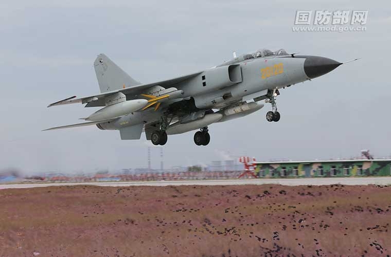 Want China Times cho biết thêm, ngoài cuộc tập trận Joint Action 2014, trong khoảng thời gian cuối tháng 9 đến 10, quân đội Trung Quốc còn tiến hành các đợt tập trận lớn nhỏ khác nhau nhằm chuẩn bị lực lượng Lục – Hải – Không quân của Quân giải phóng Nhân dân Trung Hoa (PLA) trong trường hợp \ Want China Times cho biết thêm, ngoài cuộc tập trận Joint Action 2014, trong khoảng thời gian cuối tháng 9 đến 10, quân đội Trung Quốc còn tiến hành các đợt tập trận lớn nhỏ khác nhau nhằm chuẩn bị lực lượng Lục – Hải – Không quân của Quân giải phóng Nhân dân Trung Hoa (PLA) trong trường hợp \