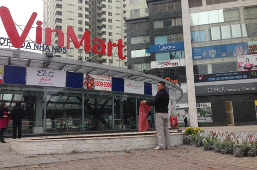 Ocean Retail khi về Vingroup được đổi tên thành Công ty cổ phần Siêu thị VinMart.