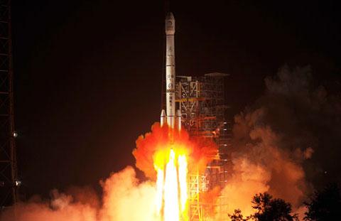 Tên lửa Trường Chinh-3B mang tàu vũ trụ Hằng Nga-3 rời bệ phóng