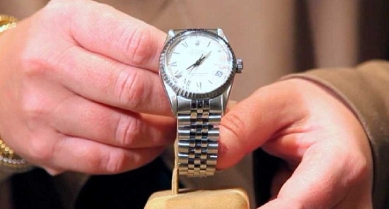 Mọi chiếc đồng hồ thật đều có quá khứ của riêng nó.