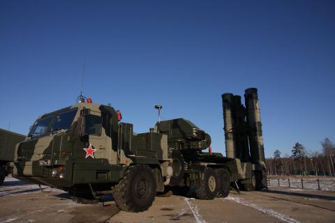 Hệ thống phòng không S-400