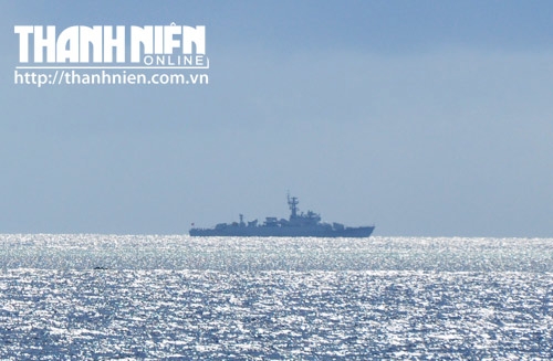 Tàu hộ vệ tên lửa của Trung Quốc trực bảo vệ đảo Gạc Ma
