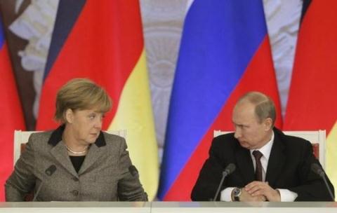 Thủ tướng Đức Angela Merkel và Tổng thống Nga V.Putin