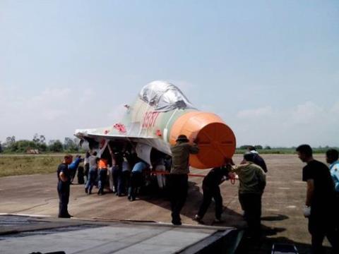 Việt Nam vừa tiếp nhận thêm 2 chiến đấu cơ đa năng Su-30MK2 mới.