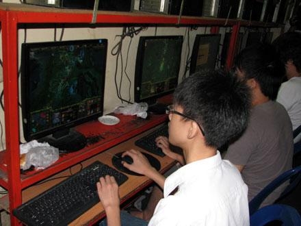 Giờ đây, tìm được một game thủ đang chơi những trò chơi cày cuốc kia có lẽ khó như “mò kim đáy bể” bởi bây giờ là thời của dòng game MOBA. Giờ đây, tìm được một game thủ đang chơi những trò chơi cày cuốc kia có lẽ khó như “mò kim đáy bể” bởi bây giờ là thời của dòng game MOBA.