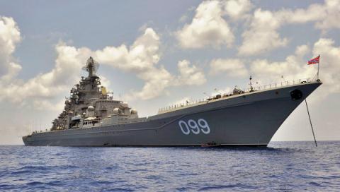 Tuần dương hạm tên lửa chạy bằng năng lượng hạt nhân Piotr Đại đế của Hạm đội Phương Bắc của Nga