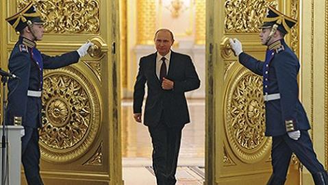 Bất chấp những khó khăn về kinh tế, uy tín của Tổng thống Putin vẫn tăng vùn vụt