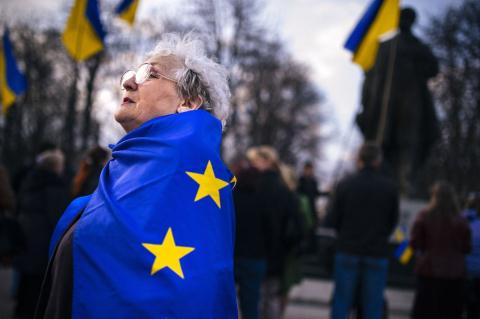 Ukraine hướng về EU, nhưng EU không cứu họ