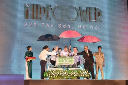 Vào cuối năm 2012, tại buổi lễ công bố đổi tên thương hiệu từ Pico Mall thành Mipec Tower (229 Tây Sơn, Hà Nội), lãnh đạo Mipec tự tin vào khả năng kinh doanh của trung tâm thương mại này Vào cuối năm 2012, tại buổi lễ công bố đổi tên thương hiệu từ Pico Mall thành Mipec Tower (229 Tây Sơn, Hà Nội), lãnh đạo Mipec tự tin vào khả năng kinh doanh của trung tâm thương mại này
