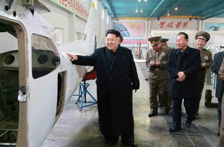 Dù KCNA không tiết lộ cụ thể chuyến thăm của ông Kim Jong-un được thực hiện tại nhà máy nào và chiếc máy bay nào đang được nước này sản xuất, tuy nhiên theo thông tin được trang NKNews công khai, Triều Tiên đang phát triển máy bay dựa trên mẫu An-2 của công ty hàng không Antonov (Ukraine) và phi cơ Cessna 172 của Mỹ. Dù KCNA không tiết lộ cụ thể chuyến thăm của ông Kim Jong-un được thực hiện tại nhà máy nào và chiếc máy bay nào đang được nước này sản xuất, tuy nhiên theo thông tin được trang NKNews công khai, Triều Tiên đang phát triển máy bay dựa trên mẫu An-2 của công ty hàng không Antonov (Ukraine) và phi cơ Cessna 172 của Mỹ.