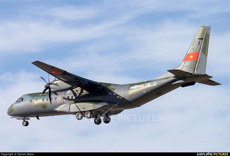 Máy bay C-295M 8903 được đánh số sê-ri EC-001. Máy bay C-295M 8903 được đánh số sê-ri EC-001.