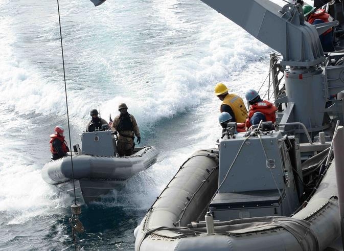 Cơ quan báo chí của Hạm đội 6 cho biết, việc USS Laboon thay thế tàu USS Ross tại Biển Đen đã nằm trong kế hoạch triển khai từ trước của Hải quân Mỹ. Cơ quan báo chí của Hạm đội 6 cho biết, việc USS Laboon thay thế tàu USS Ross tại Biển Đen đã nằm trong kế hoạch triển khai từ trước của Hải quân Mỹ.