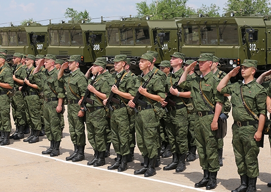 Trước khi ông Dmitry Peskov đưa ra thông điệp mạnh mẽ này, kênh truyền hình ZDF TV cho hay Washington có ý định triển khai 20 quả bom hạt nhân B61-12 tại Căn cứ Không quân Bundeswehr ở thành phố Buchel thuộc bang Rhineland-Palatinate của Đức trong năm 2015. Trước khi ông Dmitry Peskov đưa ra thông điệp mạnh mẽ này, kênh truyền hình ZDF TV cho hay Washington có ý định triển khai 20 quả bom hạt nhân B61-12 tại Căn cứ Không quân Bundeswehr ở thành phố Buchel thuộc bang Rhineland-Palatinate của Đức trong năm 2015.