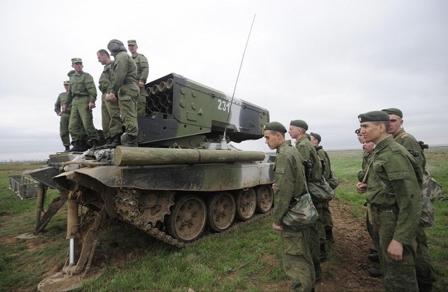 Trong khi đó, một đại diện của Quân đội Ukraine nói với Reuters: “Chúng tôi không có các hệ thống Buratino và cũng chưa bao giờ sử dụng nó. Nhưng quân đội Nga thì có. Họ đã sử dụng nó để chống lại chúng tôi trong khu vực sân bay Donetsk”. Trong khi đó, một đại diện của Quân đội Ukraine nói với Reuters: “Chúng tôi không có các hệ thống Buratino và cũng chưa bao giờ sử dụng nó. Nhưng quân đội Nga thì có. Họ đã sử dụng nó để chống lại chúng tôi trong khu vực sân bay Donetsk”.