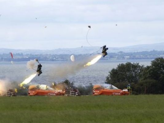 Thông tin gây sốc này được Defense News dẫn nguồn tin quân sự Mỹ cho biết. Theo đó, các phi công F-35 có cân nặng khiêm tốn có thể bị… gãy cổ nếu sử dụng ghế phóng khi máy bay đang di chuyển ở một tốc độ nhất định. Thông tin gây sốc này được Defense News dẫn nguồn tin quân sự Mỹ cho biết. Theo đó, các phi công F-35 có cân nặng khiêm tốn có thể bị… gãy cổ nếu sử dụng ghế phóng khi máy bay đang di chuyển ở một tốc độ nhất định.