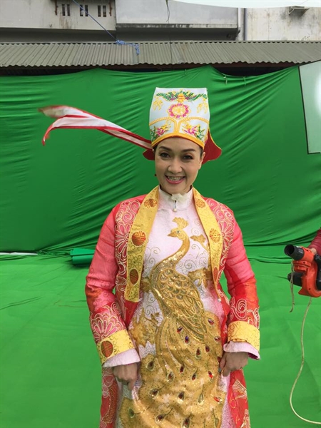 Trong một cuộc trò chuyện, nữ diễn viên Vân Dung, người được yêu mến qua vai diễn Táo Y tế cũng chia sẻ về thời gian tập luyện chương trình Táo quân. Cô nói rằng khi tập chương trình này là không nghĩ đến nhan sắc. Câu nói này hàm ý nhắc tới việc lịch tập của Táo quân thường xuyên diễn ra vào ban đêm. Trong một cuộc trò chuyện, nữ diễn viên Vân Dung, người được yêu mến qua vai diễn Táo Y tế cũng chia sẻ về thời gian tập luyện chương trình Táo quân. Cô nói rằng khi tập chương trình này là không nghĩ đến nhan sắc. Câu nói này hàm ý nhắc tới việc lịch tập của Táo quân thường xuyên diễn ra vào ban đêm.