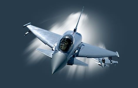 Trong khi đó ăng ten của radar AESA không quay mà nằm cố định, bộ vi xử lý tín hiệu kỹ thuật số sẽ phát đi các chùm tia điện tử từ nhiều góc độ khác nhau từ các modun giao thoa trên ăng ten để truyền và nhận tín hiệu. Trong khi đó ăng ten của radar AESA không quay mà nằm cố định, bộ vi xử lý tín hiệu kỹ thuật số sẽ phát đi các chùm tia điện tử từ nhiều góc độ khác nhau từ các modun giao thoa trên ăng ten để truyền và nhận tín hiệu.