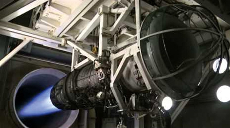 Pratt&Whitney sẽ cung cấp các động cơ mới trong khi 6 công ty còn lại sẽ tham gia chế tạo khung và các hệ thống khác cho máy bay. Pratt&Whitney sẽ cung cấp các động cơ mới trong khi 6 công ty còn lại sẽ tham gia chế tạo khung và các hệ thống khác cho máy bay.