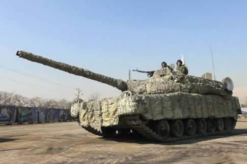 Chuẩn tướng Pourdastan cho biết, Iran từng quan tâm đến việc mua các xe tăng chiến đấu mới từ Nga, nhưng kể từ khi nước này hoàn tất việc phát triển dòng xe tăng chiến đấu nội địa mới thì kế hoạch mua T-90 từ Nga bị hủy bỏ. Chuẩn tướng Pourdastan cho biết, Iran từng quan tâm đến việc mua các xe tăng chiến đấu mới từ Nga, nhưng kể từ khi nước này hoàn tất việc phát triển dòng xe tăng chiến đấu nội địa mới thì kế hoạch mua T-90 từ Nga bị hủy bỏ.