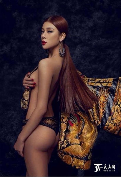 Mỹ nữ sở hữu chiều cao \ Mỹ nữ sở hữu chiều cao \