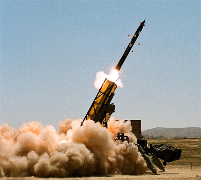 Nếu tuyên bố từ Syria xác thực thì đây là lần đầu tiên Israel sử dụng pháo phản lực thế hệ mới nhất EXTRA tấn công Syria. Và khoảng cách hơn 50 km đến mục tiêu chỉ bằng một phần ba so với tầm bắn tối đa của EXTRA đạt được. Nếu tuyên bố từ Syria xác thực thì đây là lần đầu tiên Israel sử dụng pháo phản lực thế hệ mới nhất EXTRA tấn công Syria. Và khoảng cách hơn 50 km đến mục tiêu chỉ bằng một phần ba so với tầm bắn tối đa của EXTRA đạt được.